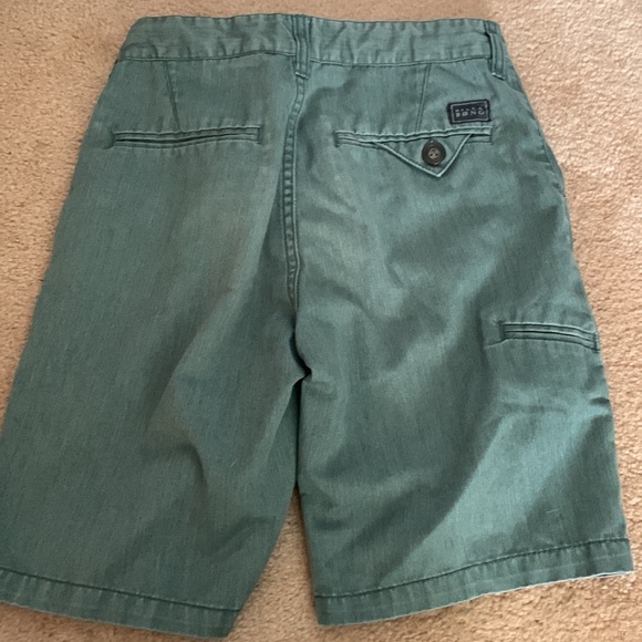 Billabong shorts - Picture 2 of 3